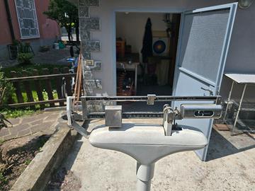 bilancia meccanica a colonna