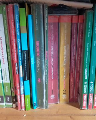Libri di scuola e per hobby 