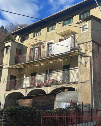 Casa indipendente di 145 m² con 4 locali a Cravagl