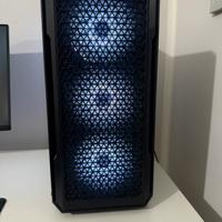 computer e microfono da gaming