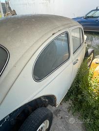 VW Maggiolino da restaurare