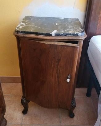 Comodini anni 30 in legno di noce con piano