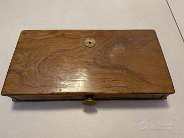 Bilancia di precisione antica