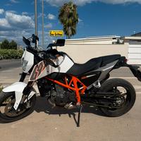 Ktm duke 690