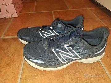 Scarpe da running New Balance M860 v12 taglia 46.5