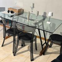 Tavolo da soggiorno con piano in vetro