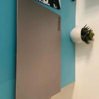 portatile Lenovo in alluminio