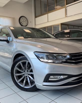 Vw Passat Var.2.0 TDI SCR EVO DSG Business