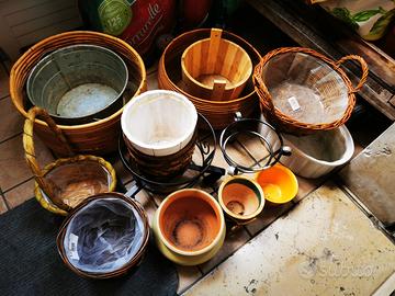 Lotto 15 vasi e portavasi misti legno ceramica