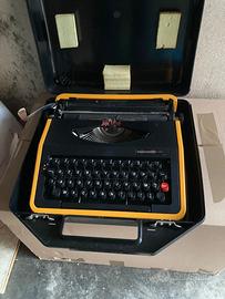 Macchina da scrivere