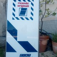 insegna FIAT Iveco 