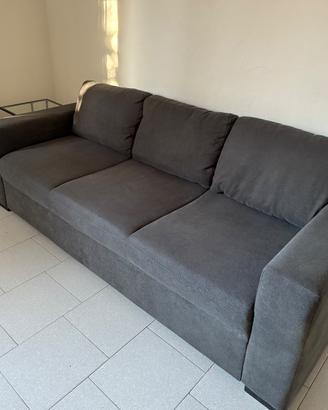 Divano tre posti