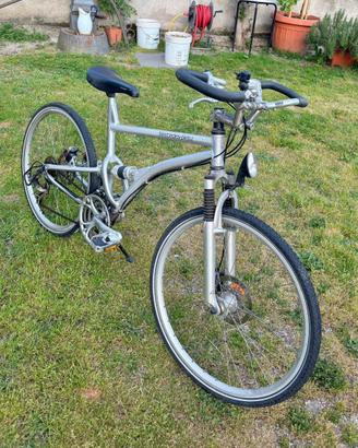 Mountain Bike  Mercedes-Benz - Full Sospension