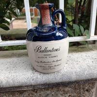 whisky ballantines bottiglia di ceramica  piena