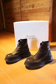 Stivaletti Alexander McQueen neri platform zip pel