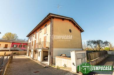 VILLA DI TESTA CON BOX DOPPIO E GIARDINO