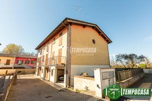 VILLA DI TESTA CON BOX DOPPIO E GIARDINO