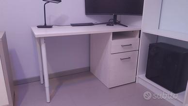 Scrivania legno nobilitato 125×60 con cassetti