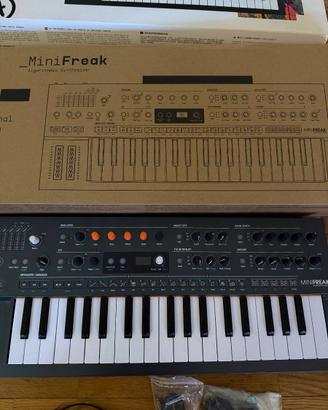 Arturia synth Minifreak