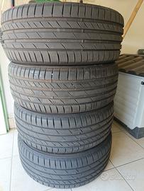 215 45 17 Kumho Ecsta ps71