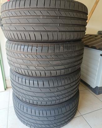 215 45 17 Kumho Ecsta ps71