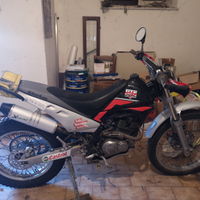 Moto enduro Beta Alp 200