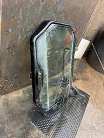 A145 Porta in vetro per mini pala Caterpillar