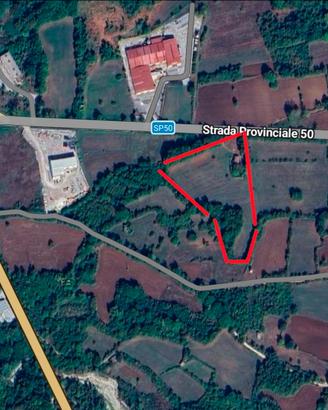 Terreno industriale con casolare
