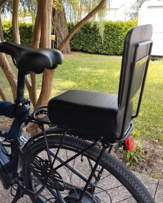 Seggiolino per bambini da portapacchi posteriore b