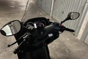 Yamaha majesty 400