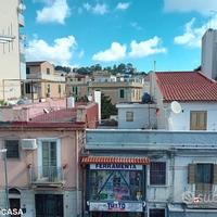 Via Palermo, bivani in buone condizioni