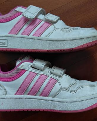 Scarpe Adidas n. 30