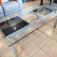 Tavolino salvaspazio in vetro temperato e metallo 