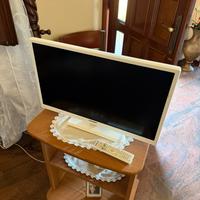 Tv Telefunken 24”