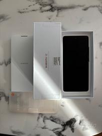 Xiaomi 12 256GB + cuffie Xiaomi Buds 3T PRO