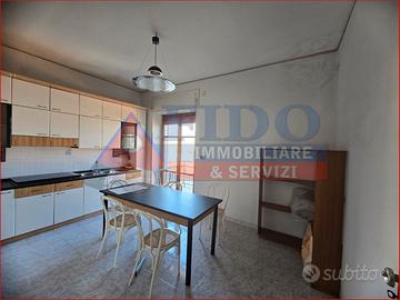 Soluzione di 160 mq con ingresso indipendente