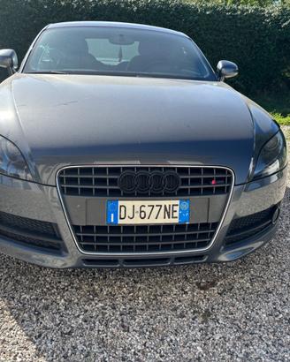 Audi TT 2.0 benzina