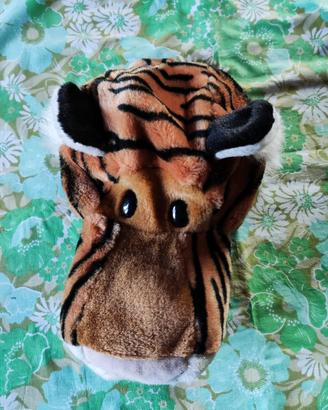 Cappello in peluche per carnevale a forma di tigre