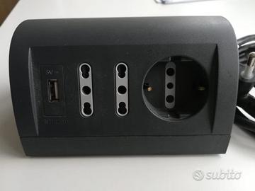 Multipresa da scrivania BTicino