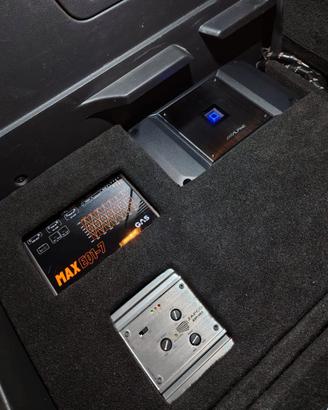 Amplificatore+Equalizzatore+Convertitore+Crossover