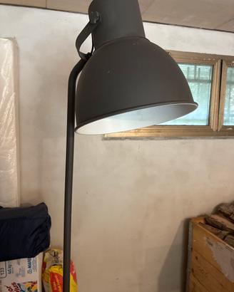 Lampada da terra ikea