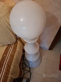 piantana anni 70 in vetro con tre luci 