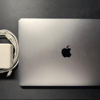 MacBook Pro 13 pollici 2016 quattro porte TouchBar