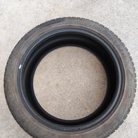 4 gomme invernali Good Year 215/45R17 91Y