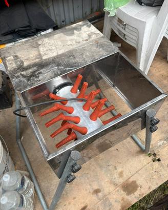 Machina per spelare le galline o altro
