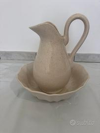 Brocca con bacinella