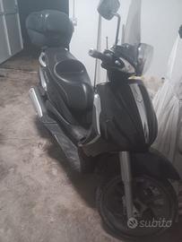 piaggio beverly 125