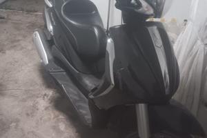piaggio beverly 125