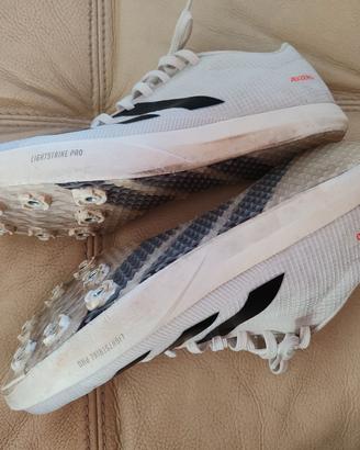 Scarpe chiodate atletica