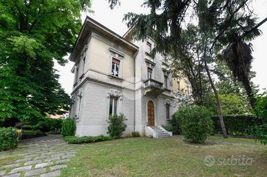 PORZIONE DI BIFAMILIARE A BRESCIA